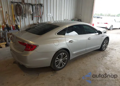 2017 Buick Lacrosse Essence z USA, uszkodzony, nr VIN 1G4ZP5SSXHU195510